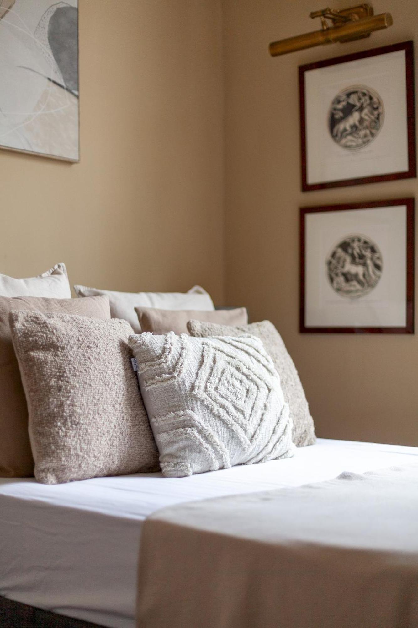 The New Cross Premier Rooms Лондон Екстер'єр фото