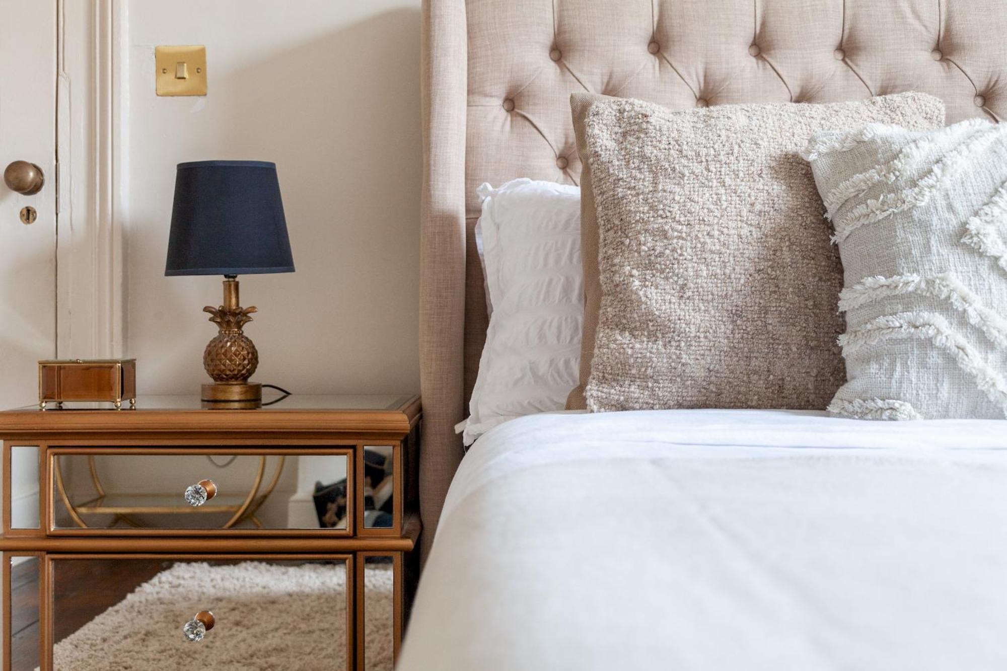 The New Cross Premier Rooms Лондон Екстер'єр фото